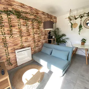 Un Coquet Sur La Colline Appartement
